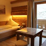 Michael Bed & Breakfast 4*