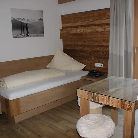 بنسيون ميشيل سالباخ هينترغليم