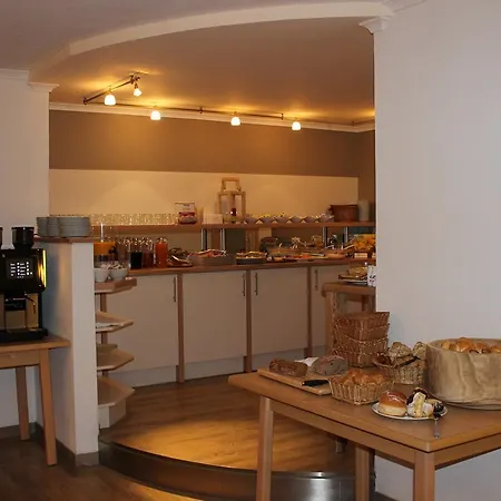 بنسيون ميشيل سالباخ هينترغليم