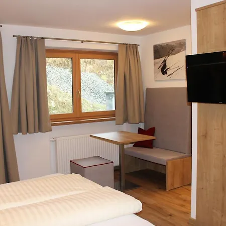 فندق مبيت وإفطار بنسيون ميشيل